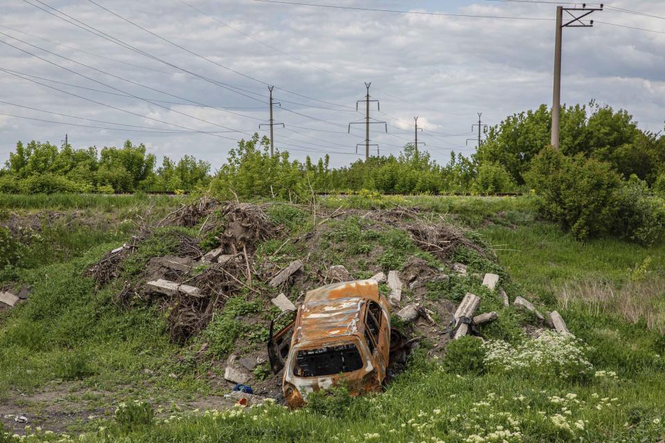 War Situation in Donetsk, Ukraine - 19 May 2022 (Alex Chan Tsz Yuk / Sipa via AP)