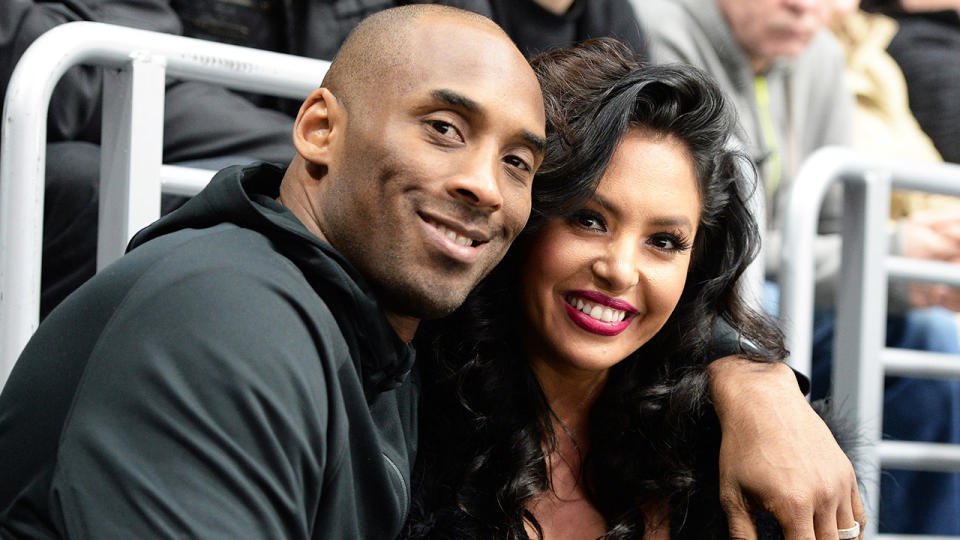 The late Kobe Bryant and his wife Vanessa Bryant pose for a photo. (Getty Images)