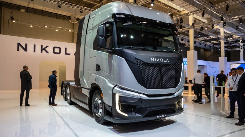 EV Truck Maker Nikola's Topline Plunges 30% in Q1 On Weak Demand, Stock Tanks