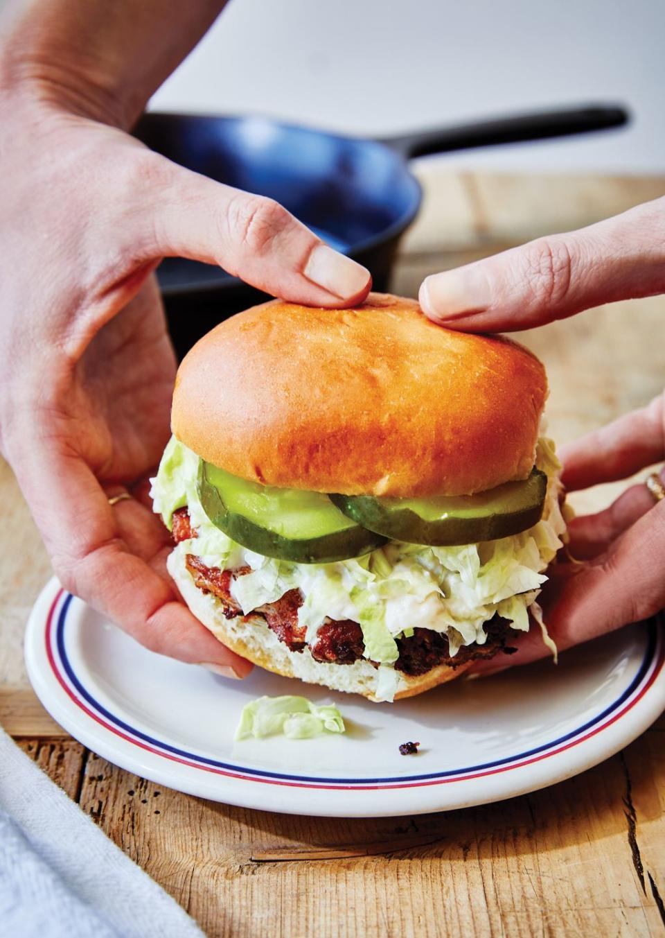 mini bbq chicken sliders