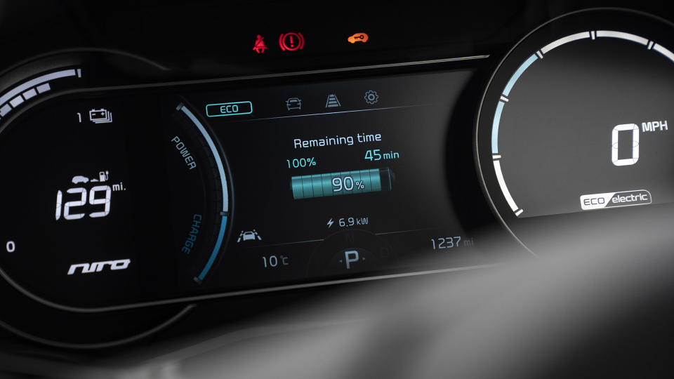 Kia e-Niro dash display