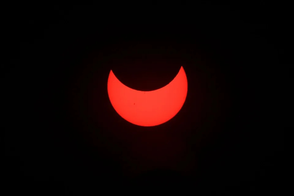 Vista del eclipse desde Tegucigalpa, Honduras. 