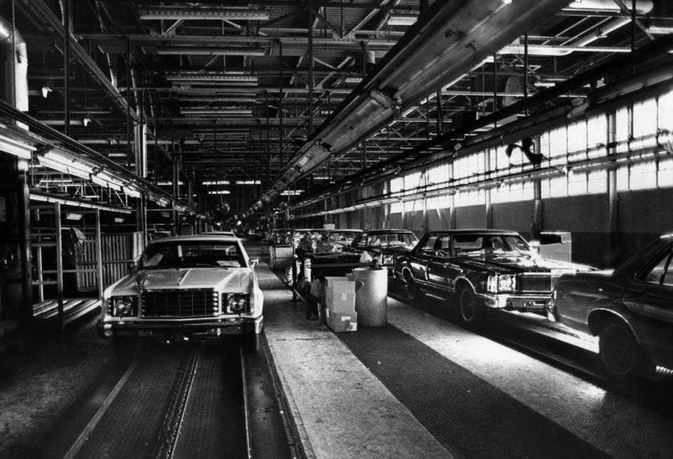 Unfinished cars on the Ford assembly line in Mahwah, New Jersey, USA during a strike. 15th September 1976. (Brian Alpert/Keystone/Getty Images)