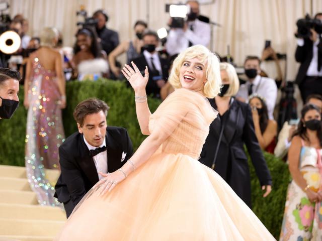 Emma Chamberlain Is a Platinum Blond Princess in Louis Vuitton Crop Top,  Tiara & Hidden Heels at Met Gala 2022