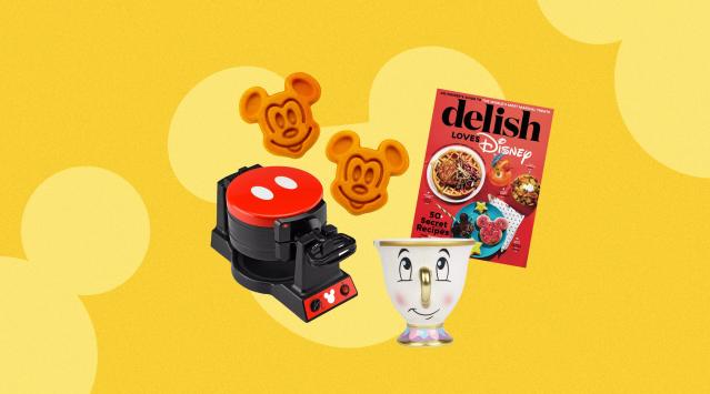 Mickey Mouse and Friends measuring cups set from Disney Store