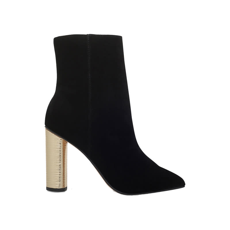 <a rel="nofollow noopener" href="http://www.selfridges.com/US/en/cat/kg-kurt-geiger-black-and-gold-reign_854-10004-7925700789/?freeText=68604066&msg=MSG_SEARCH_ONE_MATCHING_PRODUCT&previewAttribute=Black&shouldCachePage=true" target="_blank" data-ylk="slk:Black And Gold Reign, KG Kurt Geiger, $187;elm:context_link;itc:0;sec:content-canvas" class="link ">Black And Gold Reign, KG Kurt Geiger, $187</a>