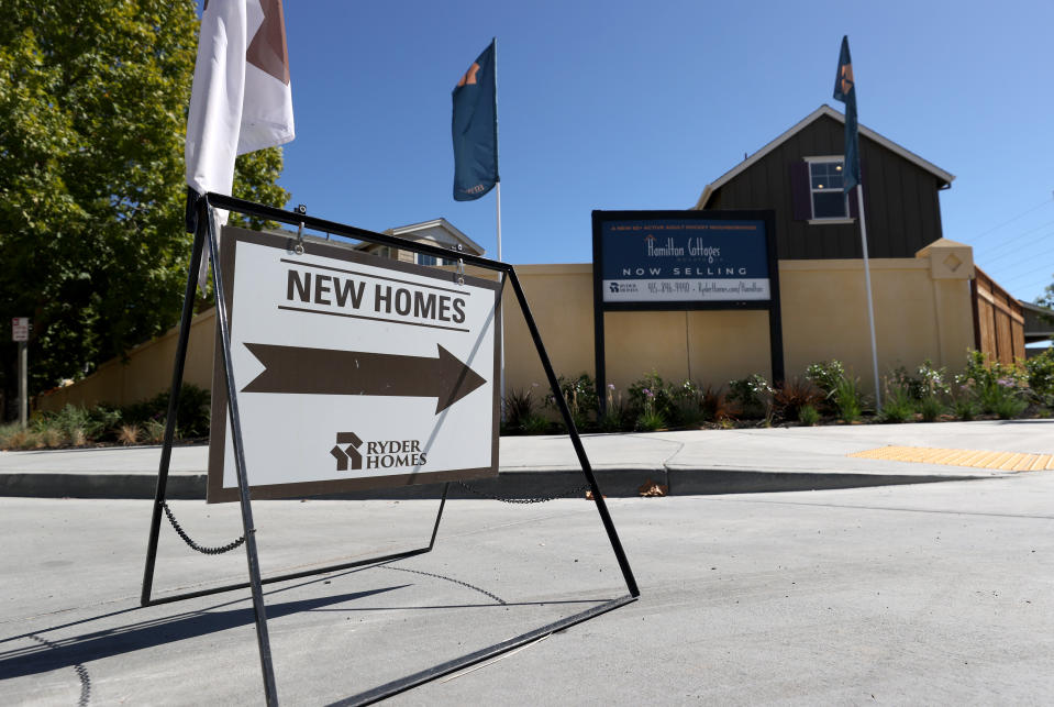 NOVATO, CALIFORNIA: Sales of new homes fell 4.7% in August to a seasonally adjusted rate of 716,000 units, down from July’s revised rate of 751,000, according to the Census Bureau on Wednesday. The reading on an annual basis rose 9.8% from last August and exceeded Bloomberg consensus expectations for sales to reach 700,000 unit pace.(Photo by Justin Sullivan/Getty Images)