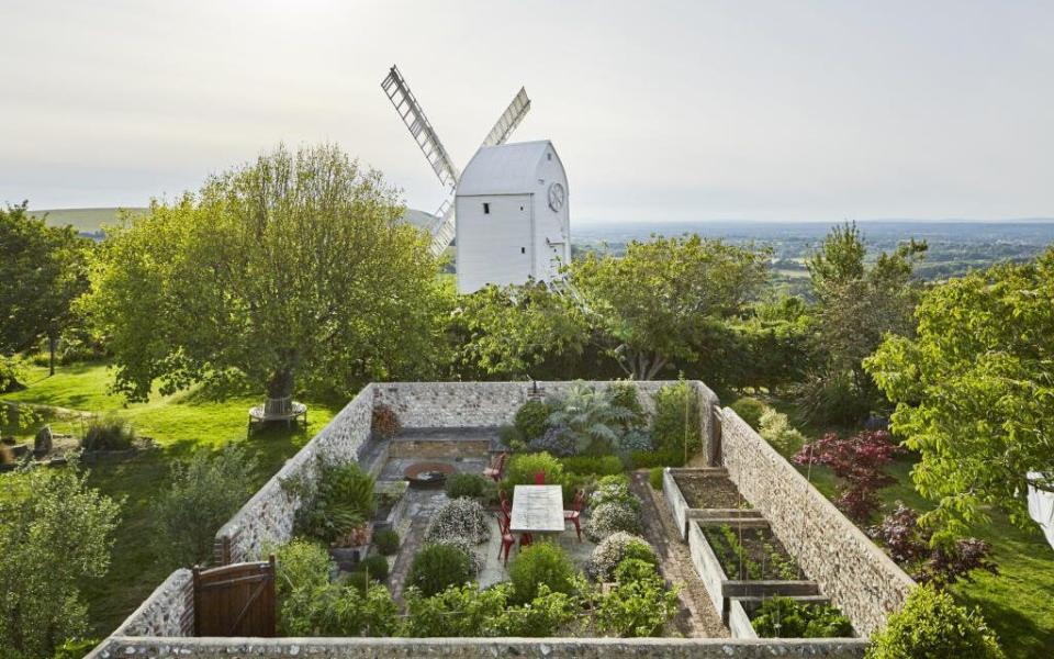 Jack Windmill, which can accommodate up to 17 people and be rented for around £1,500 per night - Champion News 