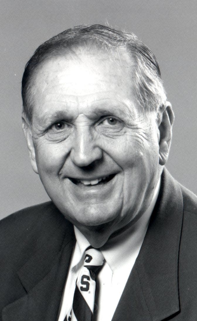 Duane Vernon, a 2001 inductee of the Greater Lansing Area Sports Hall of Fame, died on Wednesday, May 31. He was 91.