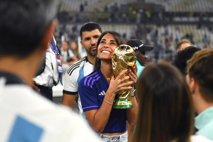 Antonela Roccuzzo festejó al lado de Lionel Messi (Foto de: David Ramos - FIFA/FIFA via Getty Images)