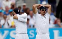 Britain Cricket - England v Pakistan - Fourth Test - Kia Oval - 13/8/16 England's Joe Root and Alastair Cook look dejected after a missed chance Action Images via Reuters / Paul Childs