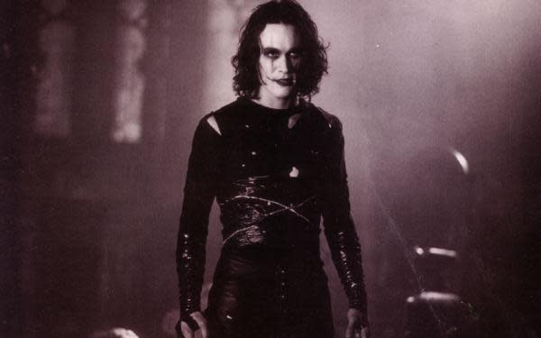 Brandon Lee en 'El Cuervo' (Imagen: IMDb)