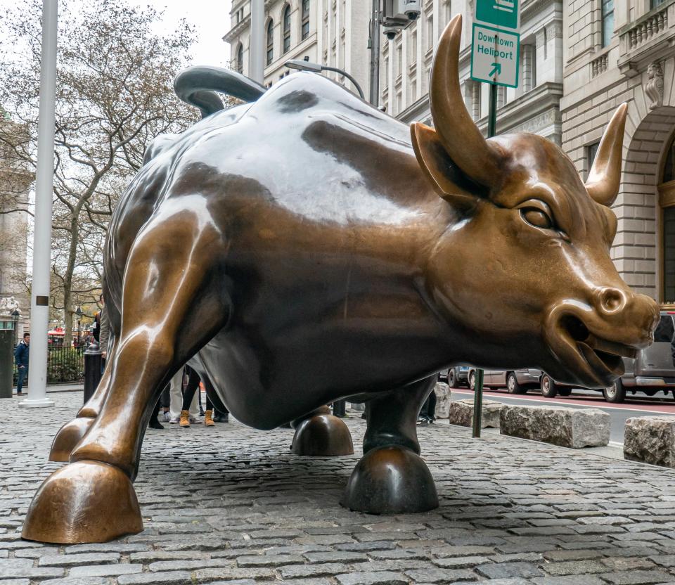 Wall Street Bull statue