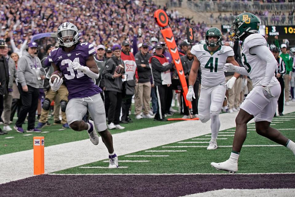 Kansas State running back DJ Giddens (31) rushes for a touchdown against Baylor during last Saturday's game at Bill Snyder Family Stadium.