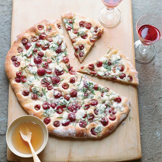 Rosemary Flatbread with Blue Cheese, Grapes and Honey
