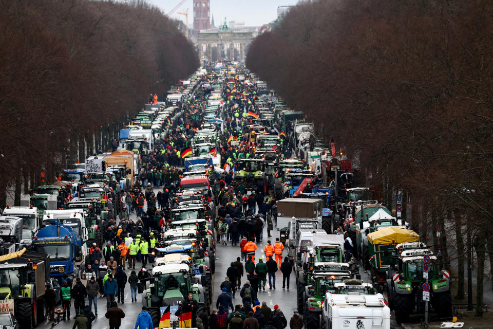 Eindrucksvoll protestierten die Landwirte am Montag in Berlin. (Bild: REUTERS/Liesa Johannssen)