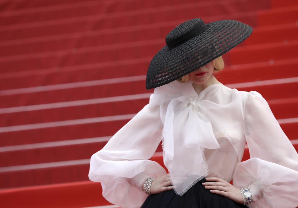 Jury member Elle Fanning poses for photographers upon arrival at the premiere of the film 'Once Upon a Time in Hollywood' at the 72nd international film festival, Cannes, southern France, Tuesday, May 21, 2019. (Photo by Vianney Le Caer/Invision/AP)