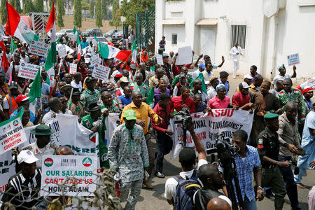 Anti-government protesters are seen during a rally in Abuja, Nigeria Febuary 9, 2017.REUTERS/Afolabi Sotunde