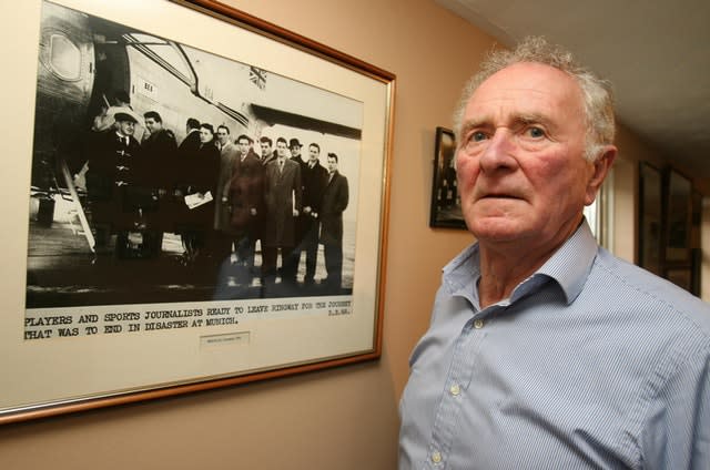 Harry Gregg was hailed a hero after the Munich air disaster 