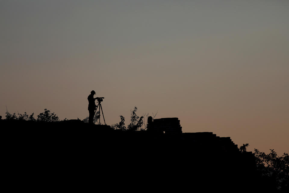 Rebuilding the Great Wall of China