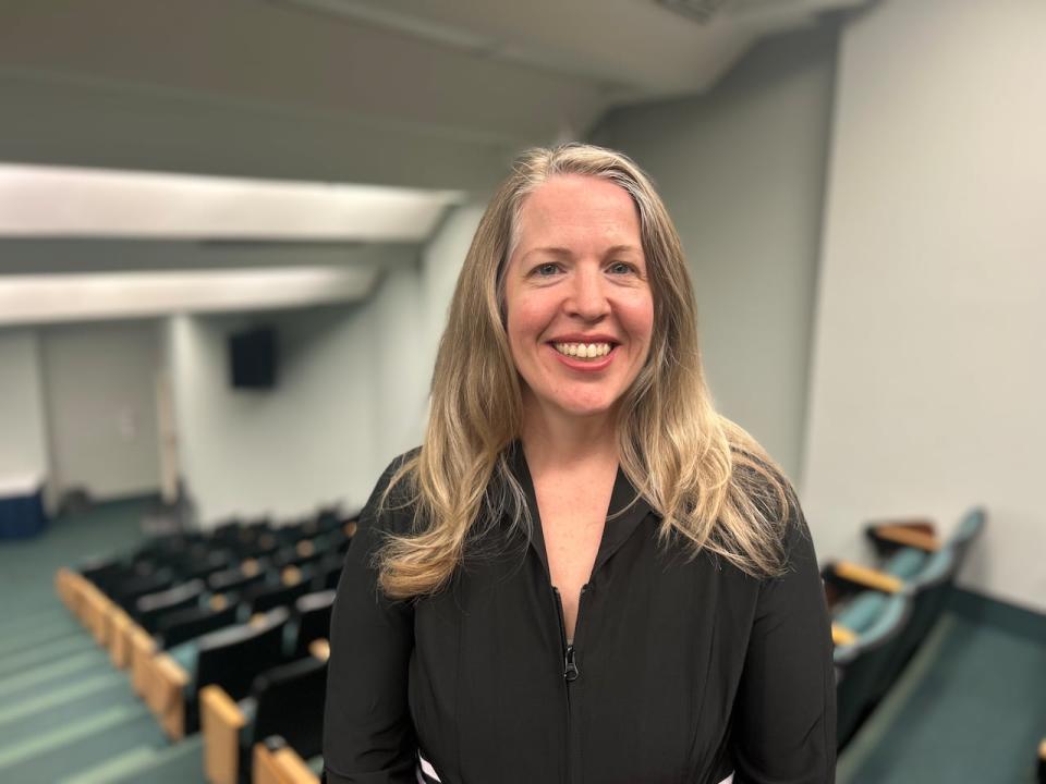 Lisa Searle, a family doctor at The Moncton Hospital, founded Music in Medicine at that facility after participating in a similar initiative at Dalhousie University during her medical training.