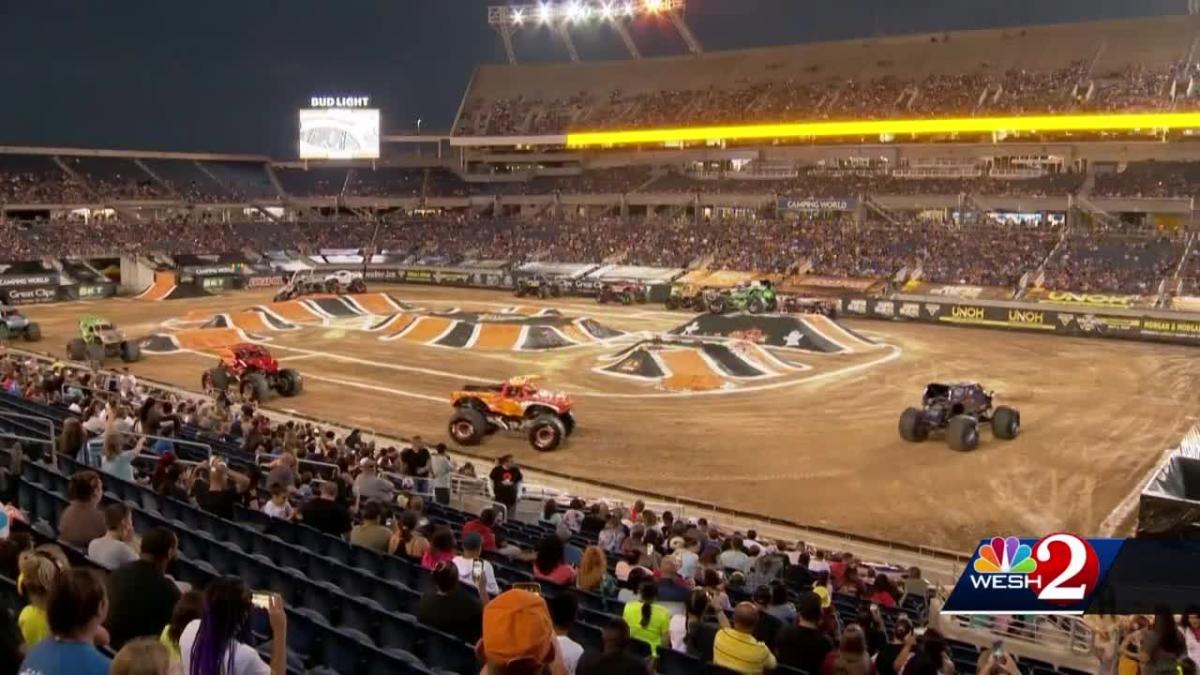 Thousands of fans pack out stadium for Monster Jam in Orlando [Video]