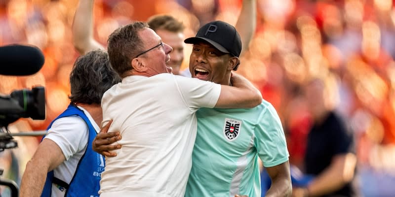 Haben ein enges Verhältnis zueinander: Ralf Rangnick (l.) und David Alaba<span class="copyright">IMAGO/GEPA pictures</span>