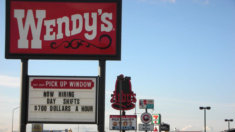 In honor of National Cheeseburger Day, Wendy’s is bringing back the one-cent cheeseburger deal for a week.