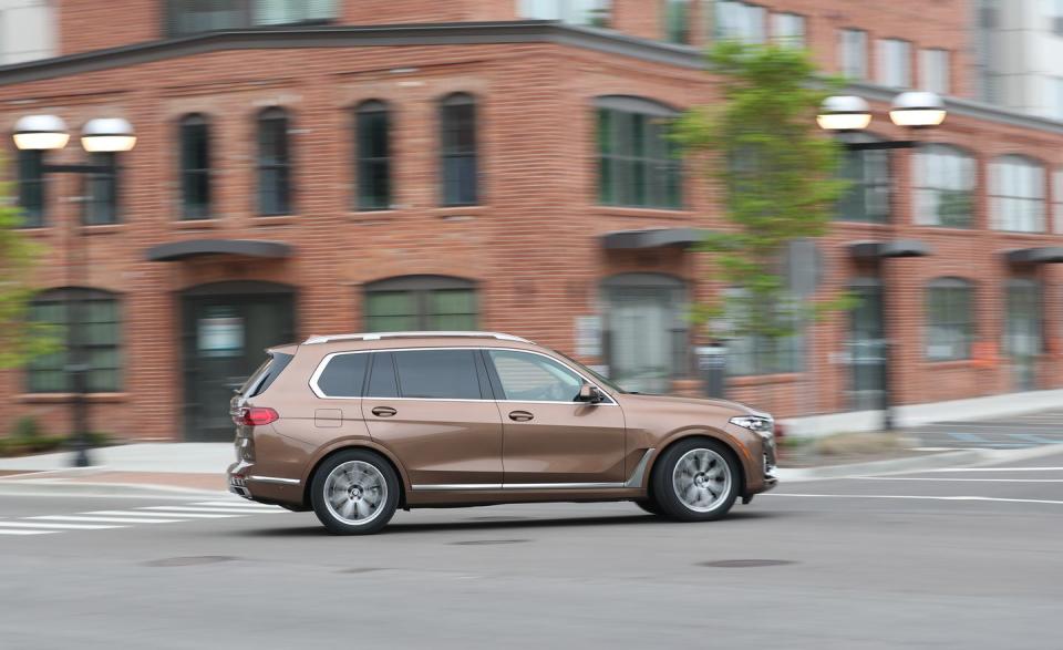 <p>2019 BMW X7 xDrive40i</p>