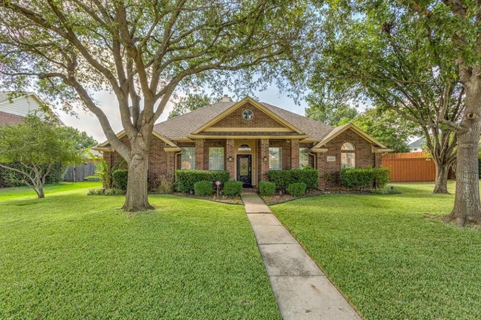 architecture styles front yard plano tx