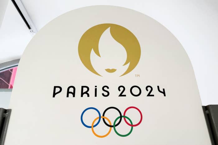 Paris 2024 logo with Olympic rings displayed