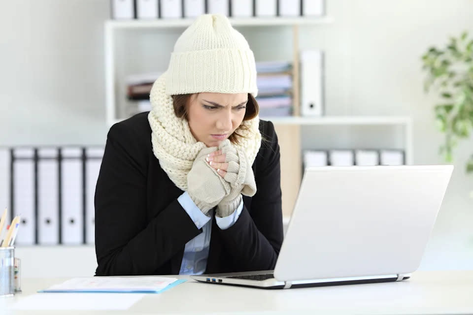 „Wie soll ich arbeiten, wenn sich Eiszapfen an meinem Rechner bilden?“ (Getty Images)
