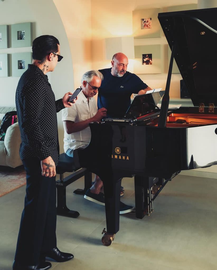 Christian Nodal y Andrea Bocelli