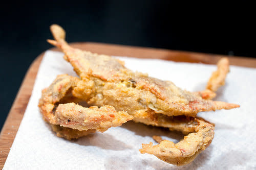 <strong>Get the <a href="http://www.sassyradish.com/2012/05/cornmeal-crusted-fried-soft-shell-crabs/" target="_blank">Cornmeal-Crusted Fried Soft-Shell Crabs recipe</a> from Sassy Radish</strong>