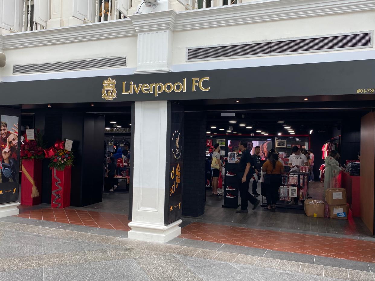 Liverpool FC official store in Bugis Junction. (PHOTO: Chia Han Keong/Yahoo News Singapore)