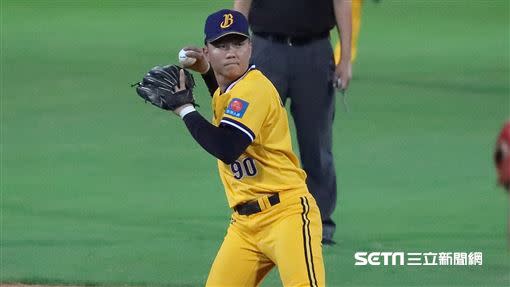 江坤宇不滿20歲躍升主戰游擊手。（資料照／記者劉彥池攝影）