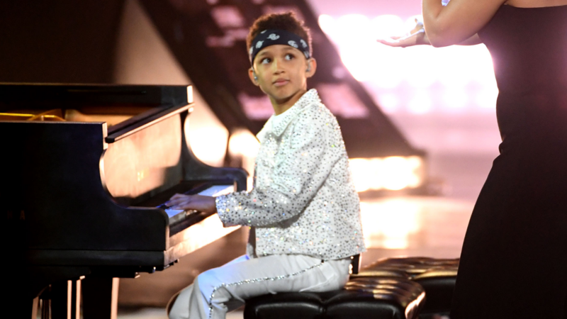 Swizz Beatz And Alicia Keys’ Son Egypt Flexes His Immaculate Piano Skills In New Video | Kevin Winter