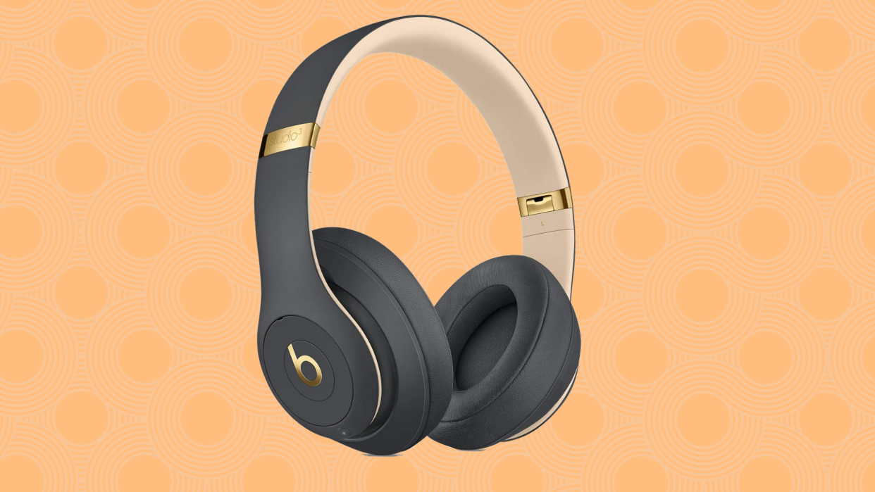 Premium audio, classic and sleek look — and now nearly 45 percent off! (Photo: Amazon)