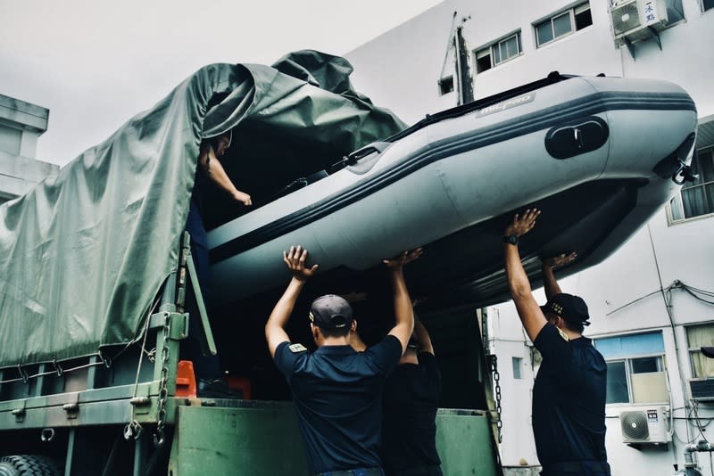 海軍完成救災機具檢整 海軍水下作業大隊及陸戰隊兩棲偵搜大隊，完成救災 機具檢整等災防整備工作。 （海軍司令部提供） 中央社記者黃雅詩傳真  112年9月3日 