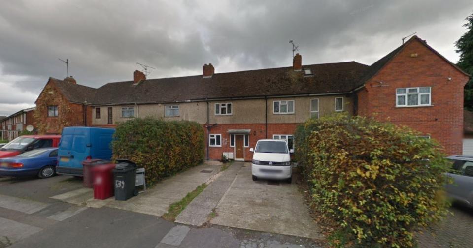 Reading Chronicle: The existing terraced home of multiple occupation (HMO) in Basingstoke Road, Reading. Credit: Google Maps