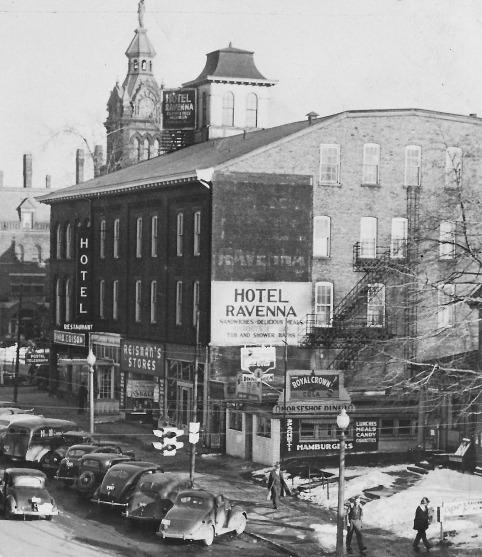 The original Horseshoe Diner stands next to Hotel Ravenna on Main Street in 1941.