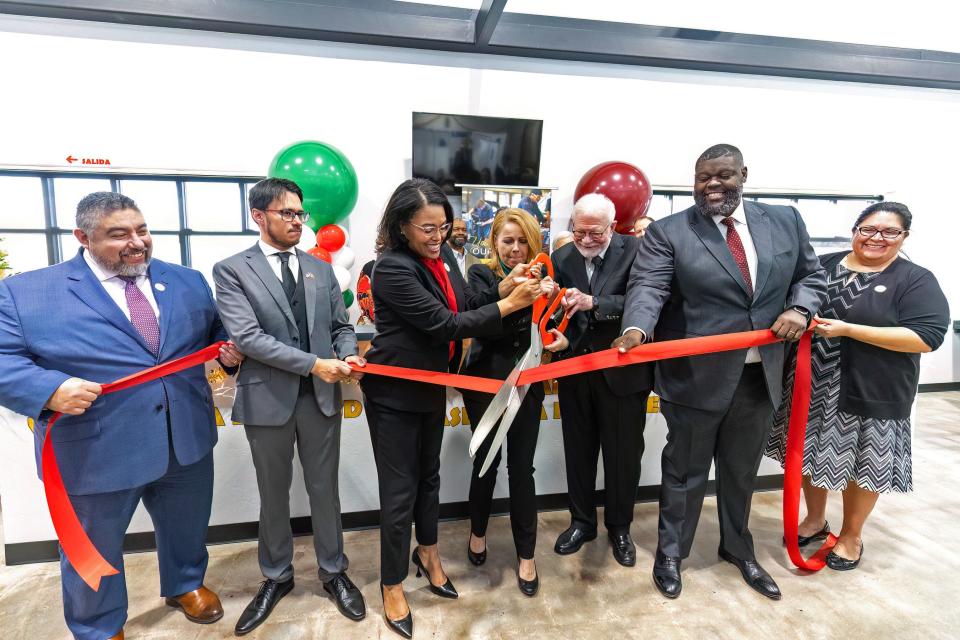 A Dec. 7 ribbon-cutting ceremony at the Mexican Consulate's new Educational Guidance Window signaled the start of a new partnership between Oklahoma City Community College and the consulate in Oklahoma City.
