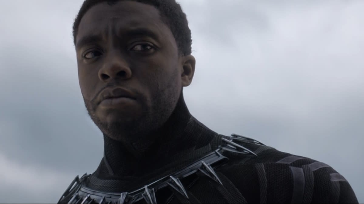  Chadwick Boseman as Black Panther in Captain America: Civil War. 