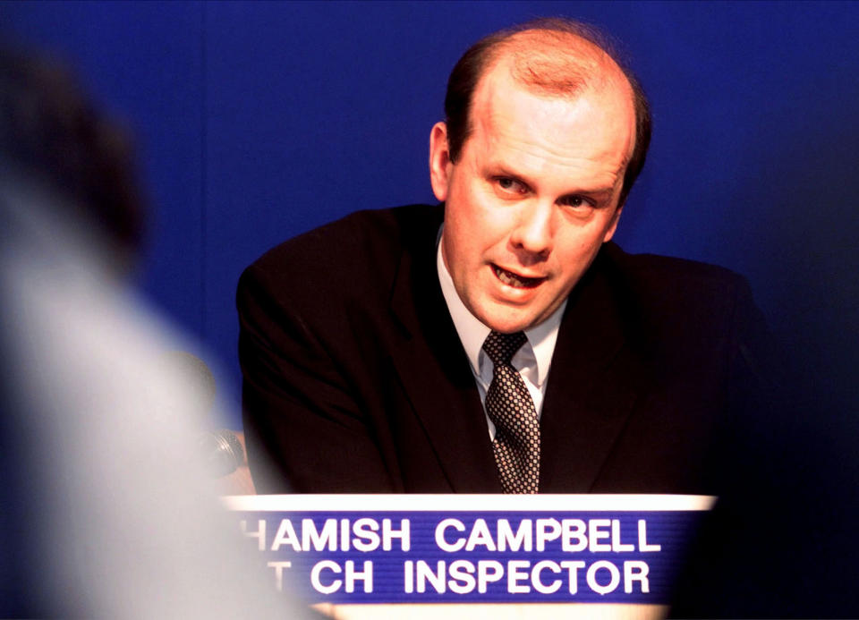 Detective Chief Inspector Hamish Campbell, who is leading the hunt for the killer of BBC Television presenter Jill Dando, speaks to the media at Scotland Yard April 27. Campbell appealed for witnesses to come forward. Dando, 38, was murdered outside her London home yesterday. She was found on her doorstep with serious head injuries and was rushed to Charing Cross Hospital but she died en-route in the ambulance.

PH/PS
