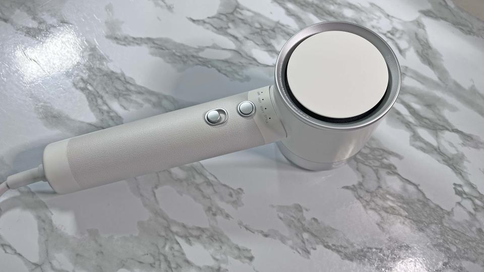 Zuvi Halo hair dryer