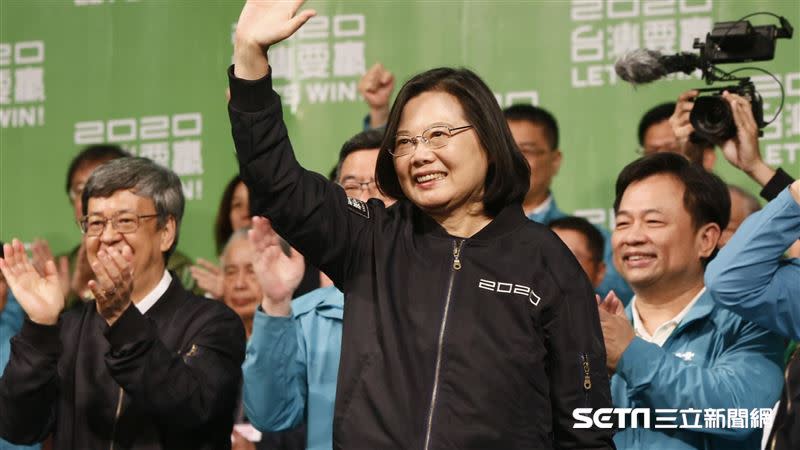  王定宇指出，從里長到總統，都是台灣公民一票一票決定的，這才是「主權在民」。（圖／記者林聖凱攝影）