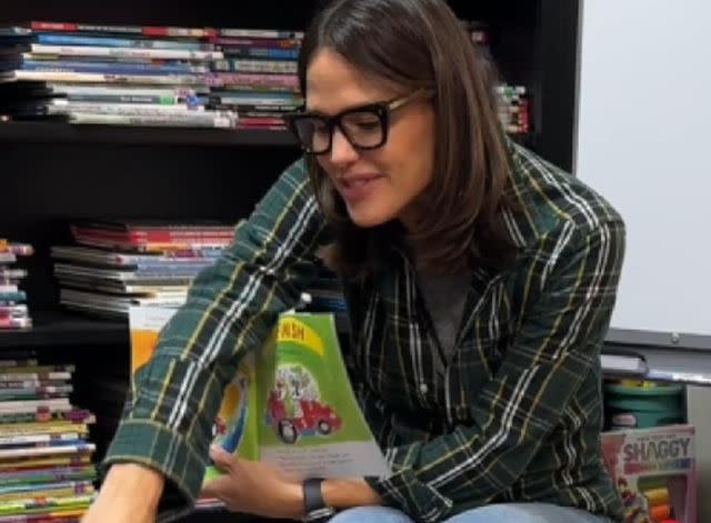 <p>Jennifer Garner/Instagram</p> Jennifer Garner visits a school for story time