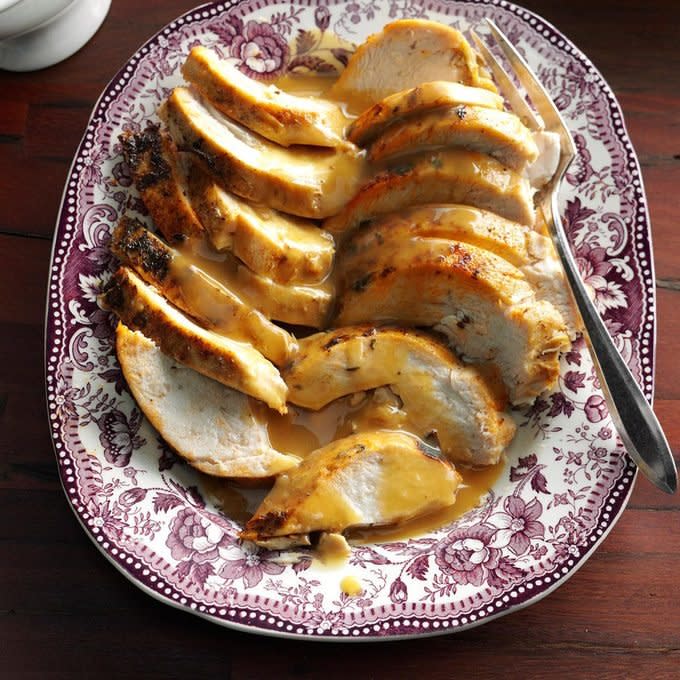 Slow Cooker Turkey Breast With Gravy Exps Sdon16 190555 B06 09 4b 2