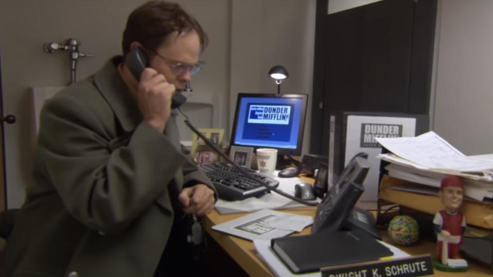 Jim Hides Dwight's Desk
