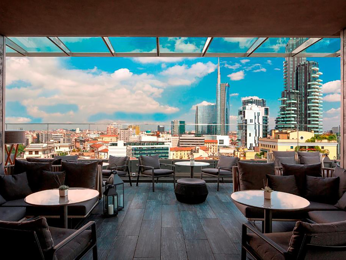 This hotel is home to one of the most glamorous rooftop bars in Milan (Booking.com)